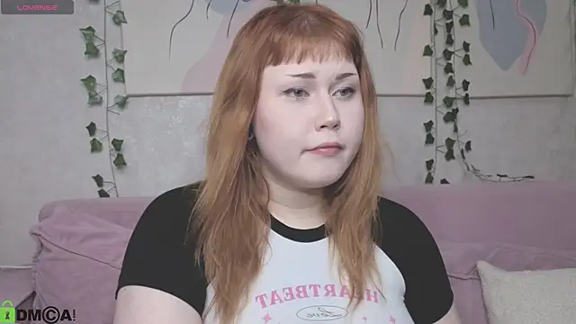 Roxy Moor online show from July 23, 2026, 9:29 am