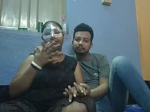 Naina1994 online show from April 14, 2026, 12:44 pm