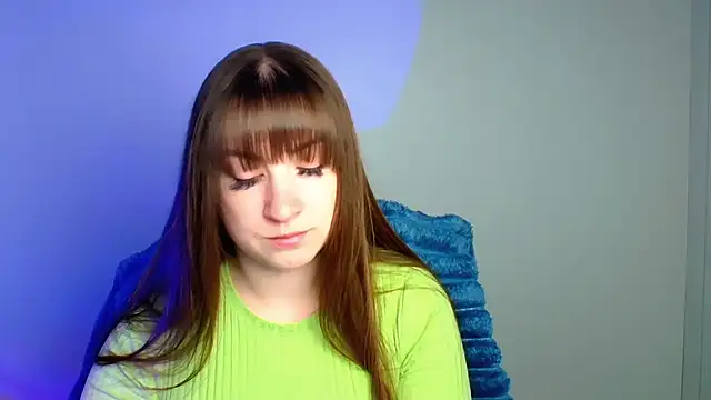 Snapshot of Tiffani_Angel chatting on April 17, 2026, 5:43 am Tiffani Angel online show from April 17, 2026, 5:43 am