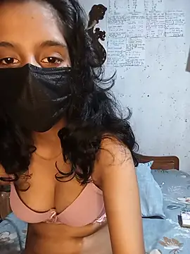 Snapshot of manu_babe chatting on July 18, 2026, 2:43 pm manu babe online show from July 18, 2026, 2:43 pm