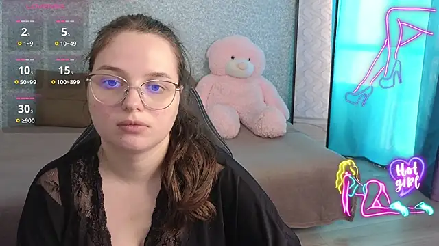 SofiDreamm online show from July 28, 2026, 3:21 pm