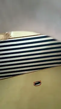 Snapshot of dreamy_devi1 chatting on April 3, 2026, 2:26 pm dreamy devi1 online show from April 3, 2026, 2:26 pm