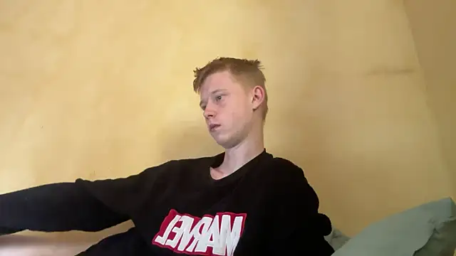 Snapshot of dreamy_devi1 chatting on April 5, 2026, 1:08 pm dreamy devi1 online show from April 5, 2026, 1:08 pm