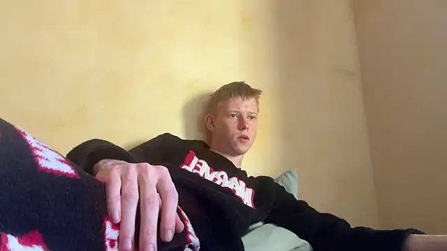 Snapshot of dreamy_devi1 chatting on April 6, 2026, 1:12 pm dreamy devi1 online show from April 6, 2026, 1:12 pm