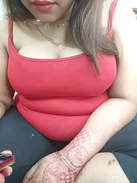 Snapshot of Your_Mommy_003 chatting on April 7, 2026, 10:42 pm Your Mommy 003 online show from April 7, 2026, 10:42 pm