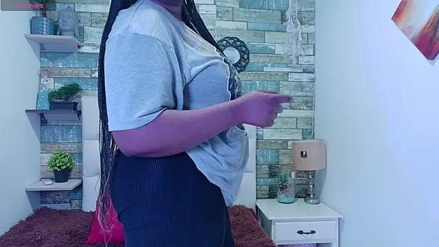 Skylernaomi online show from May 9, 2026, 1:38 pm