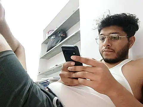 Snapshot of boy92x3 chatting on March 30, 2026, 7:15 pm boy92x3 online show from March 30, 2026, 7:15 pm