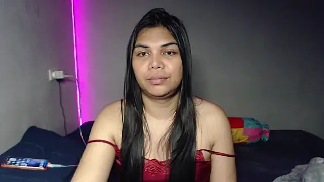 yourhotasiantrann online show from April 1, 2026, 7:00 pm