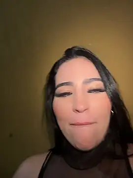 helenarouse online show from July 15, 2026, 5:02 am