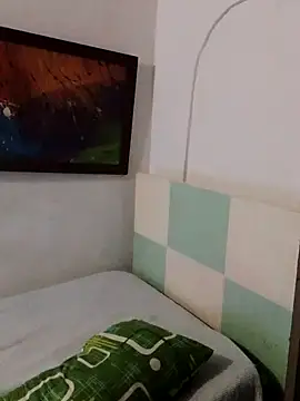 celeste leon07 online show from April 29, 2026, 12:48 am