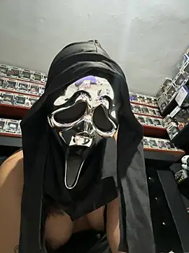 Snapshot of DulceLuaXxx chatting on April 12, 2026, 2:38 am DulceLuaXxx online show from April 12, 2026, 2:38 am