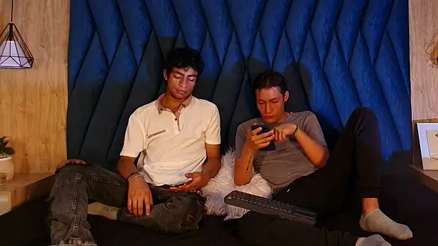 LuckandSamuel online show from June 26, 2026, 2:27 am