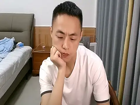 Snapshot of davidboys chatting on May 9, 2026, 4:28 am davidboys online show from May 9, 2026, 4:28 am