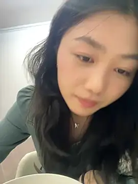 Snapshot of Shanshan_1267 chatting on April 15, 2026, 2:35 pm Shanshan 1267 online show from April 15, 2026, 2:35 pm