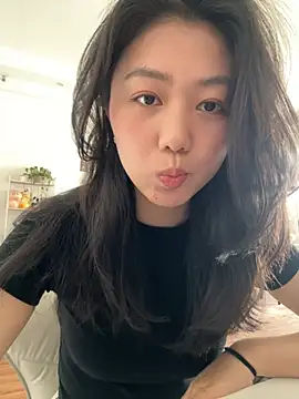 Snapshot of Shanshan_1267 chatting on April 25, 2026, 3:53 am Shanshan 1267 online show from April 25, 2026, 3:53 am