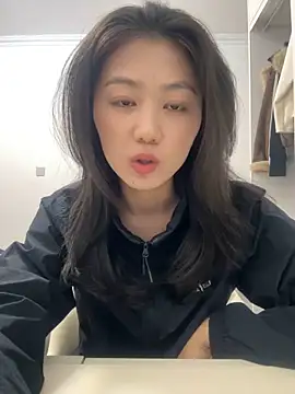 Snapshot of Shanshan_1267 chatting on May 4, 2026, 2:02 pm Shanshan 1267 online show from May 4, 2026, 2:02 pm