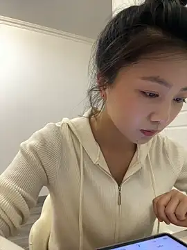 Snapshot of Shanshan_1267 chatting on May 7, 2026, 12:10 pm Shanshan 1267 online show from May 7, 2026, 12:10 pm