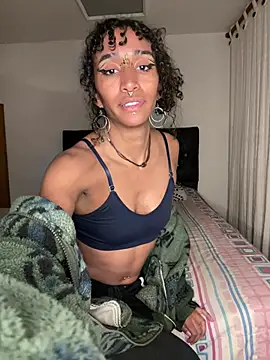 Snapshot of Sun_lynx_Love chatting on June 4, 2026, 12:49 am Sun lynx Love online show from June 4, 2026, 12:49 am