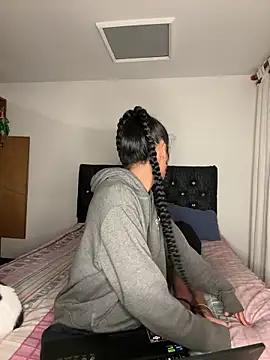 Snapshot of Sun_lynx_Love chatting on June 7, 2026, 2:59 am Sun lynx Love online show from June 7, 2026, 2:59 am