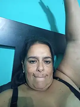 Snapshot of lucianamorocha chatting on April 10, 2026, 12:27 am lucianamorocha online show from April 10, 2026, 12:27 am