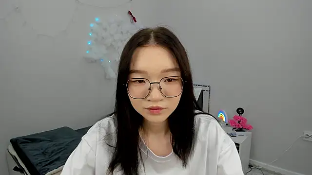 syuri sun online show from June 8, 2026, 2:28 pm