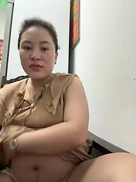 Lina-Naughty online show from May 29, 2026, 5:11 pm