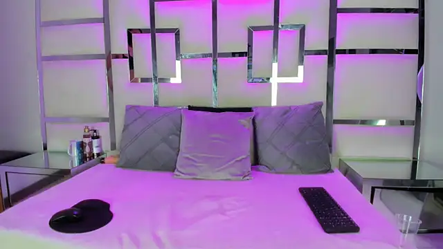 AntonelaBlaze online show from May 16, 2026, 3:25 am