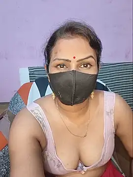 Snapshot of Legend_choice chatting on August 5, 2026, 5:05 pm Legend choice online show from August 5, 2026, 5:05 pm