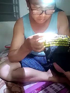 Snapshot of jikey-bibi chatting on May 27, 2026, 7:22 pm jikey-bibi online show from May 27, 2026, 7:22 pm