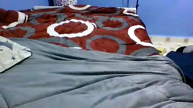 Thandiwe2003 online show from May 29, 2026, 5:05 am
