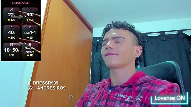 sebascuterouss online show from July 28, 2026, 3:21 pm
