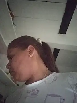 Zafiro MD online show from July 19, 2026, 5:33 am