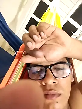 Jesusdiaz16 online show from April 7, 2026, 12:44 am