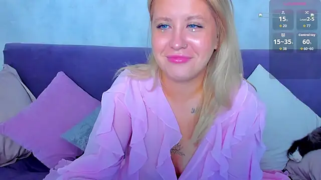 Snapshot of Simply_Alex chatting on June 8, 2026, 12:58 am Simply Alex online show from June 8, 2026, 12:58 am
