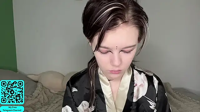 MadalynNosel online show from July 24, 2026, 7:17 am