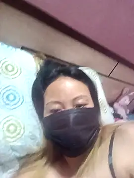 Snapshot of Bristy_BigBoobs chatting on April 3, 2026, 8:40 pm Bristy BigBoobs online show from April 3, 2026, 8:40 pm