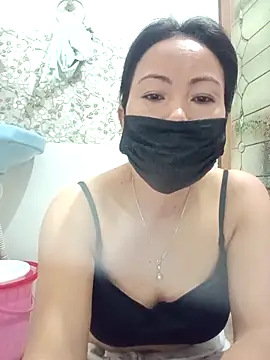 Snapshot of Bristy_BigBoobs chatting on April 5, 2026, 4:04 pm Bristy BigBoobs online show from April 5, 2026, 4:04 pm