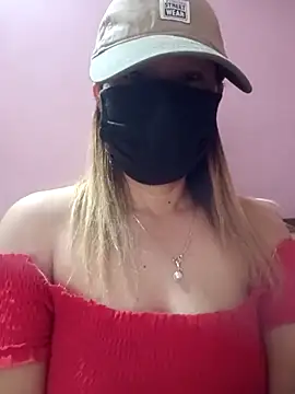 Bristy BigBoobs online show from April 17, 2026, 3:42 am