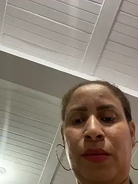 Snapshot of Katiuscavega chatting on May 2, 2026, 1:32 am Katiuscavega online show from May 2, 2026, 1:32 am