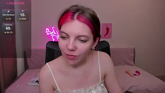 Snapshot of Marie_Reyess chatting on May 10, 2026, 5:12 am Marie Reyess online show from May 10, 2026, 5:12 am