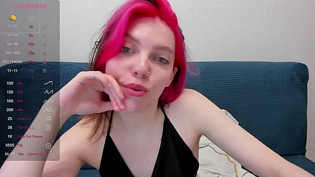 Snapshot of Marie_Reyess chatting on June 16, 2026, 6:05 am Marie Reyess online show from June 16, 2026, 6:05 am
