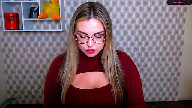 Snapshot of AminaSoul_ chatting on May 14, 2026, 12:56 pm AminaSoul online show from May 14, 2026, 12:56 pm