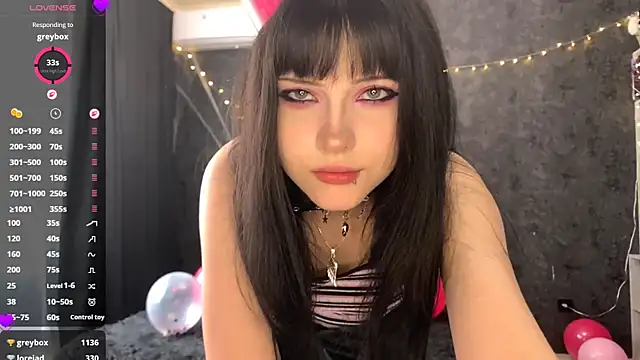 EmilyEmbears online show from May 16, 2026, 10:36 am
