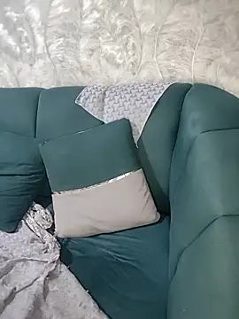 nono 114 online show from April 7, 2026, 9:15 pm