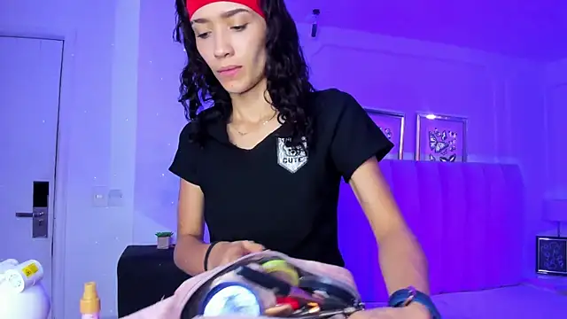 Alexa fox669 online show from July 21, 2026, 1:46 pm