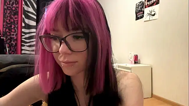 WifeAileen online show from May 26, 2026, 6:26 pm