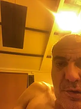 Snapshot of IngaStockholmExtrem chatting on April 4, 2026, 7:50 am IngaStockholmExtrem online show from April 4, 2026, 7:50 am