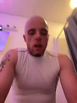 Snapshot of MathiasXXX666 chatting on April 22, 2026, 2:47 am MathiasXXX666 online show from April 22, 2026, 2:47 am