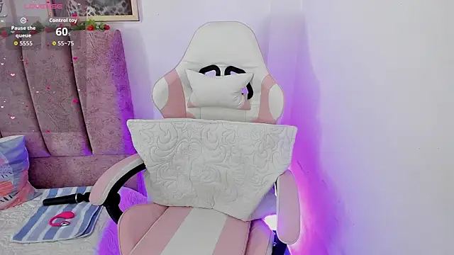 alisson boobs   online show from July 24, 2026, 3:10 pm