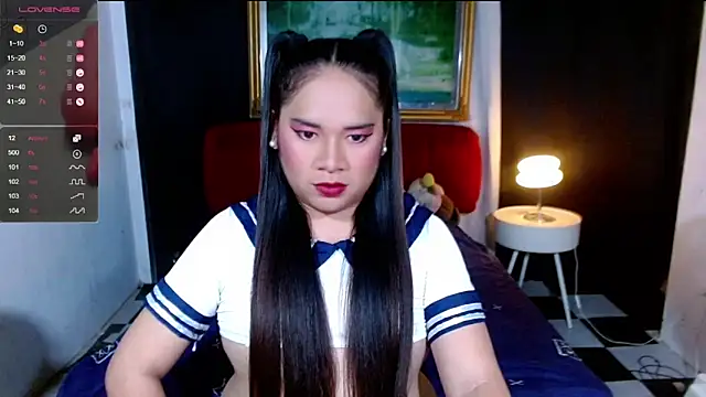 HugeCumRainSamantha online show from April 7, 2026, 5:46 pm